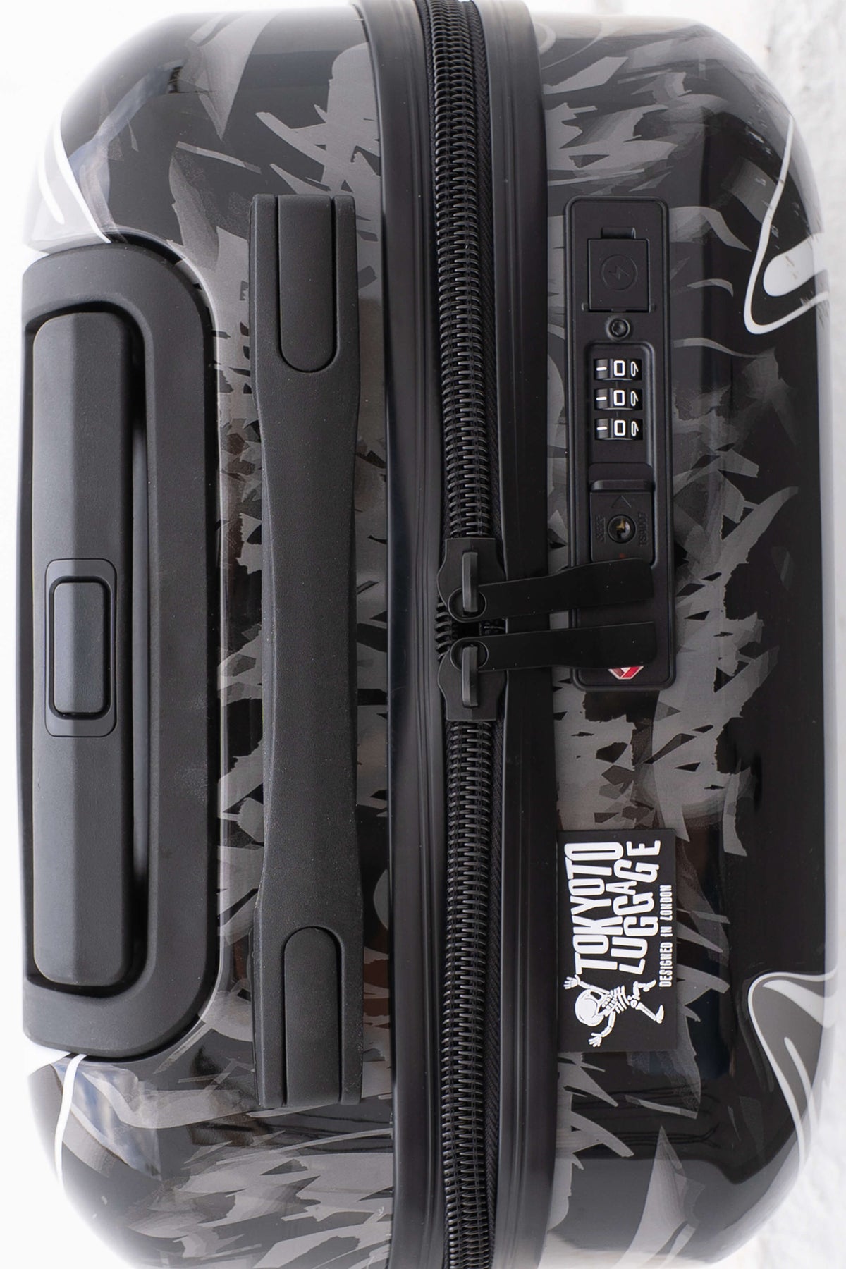 Batty Boy Cabin Suitcase – USB Port & Dual Wheels Luggage – TOKYOTO LUGGAGE